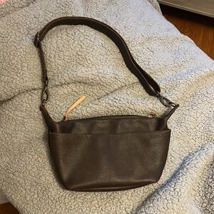 Love 41 - London Sling small